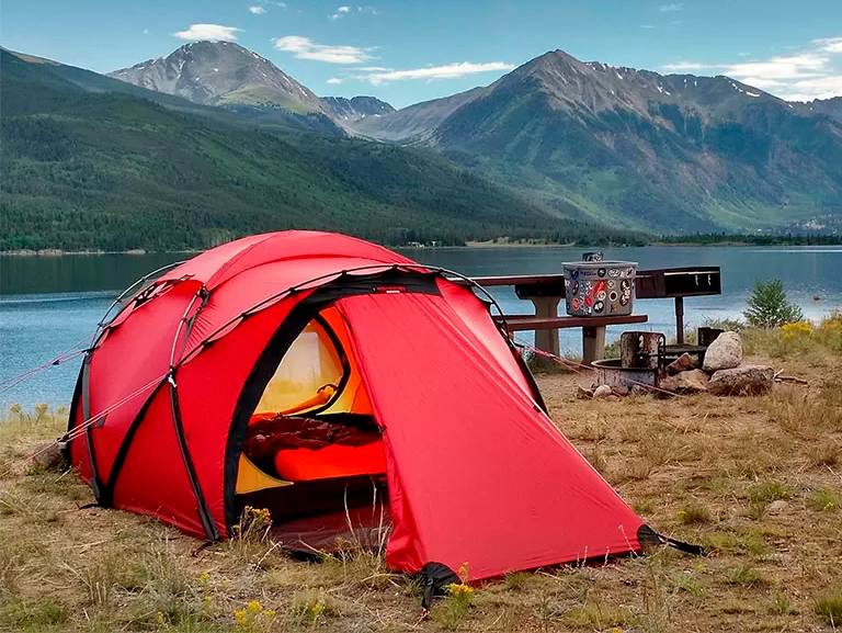 Как выбрать туристическую палатку: виды и назначения