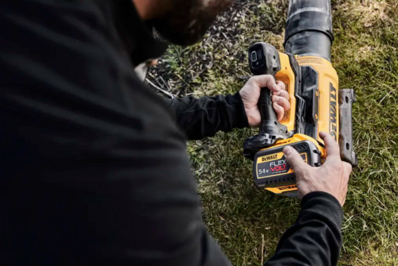 Аккумуляторная воздуходувка DeWALT DCMBL777N (без АКБ и ЗУ) изображение 6