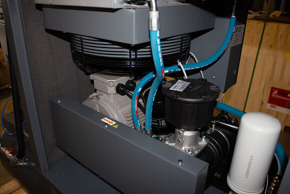 Гвинтовий компресор з ремінним приводом WALTER SKTG 7.5/500 SXP COMBO фото 12