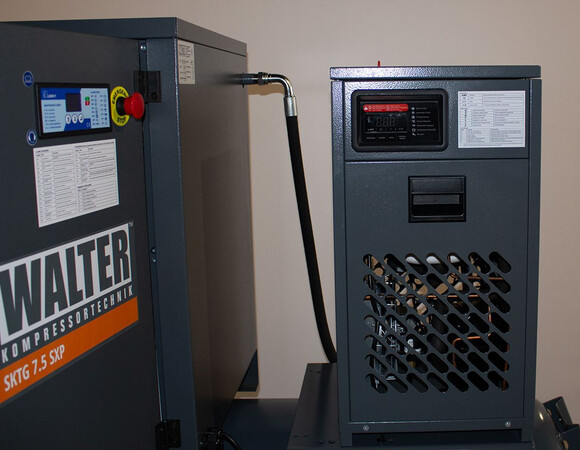 Гвинтовий компресор з ремінним приводом WALTER SKTG 7.5/500 SXP COMBO фото 8