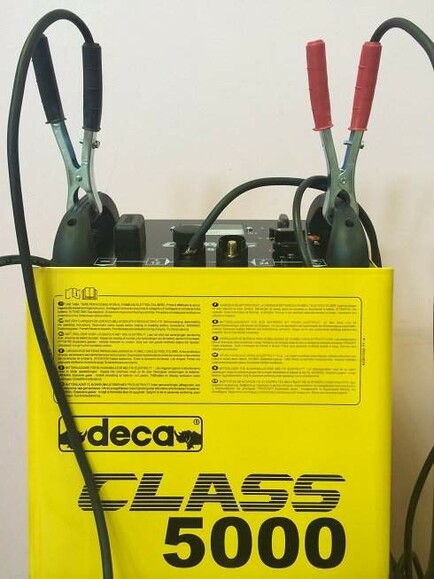 Пуско-зарядное устройство Deca Class Booster 5000E изображение 2