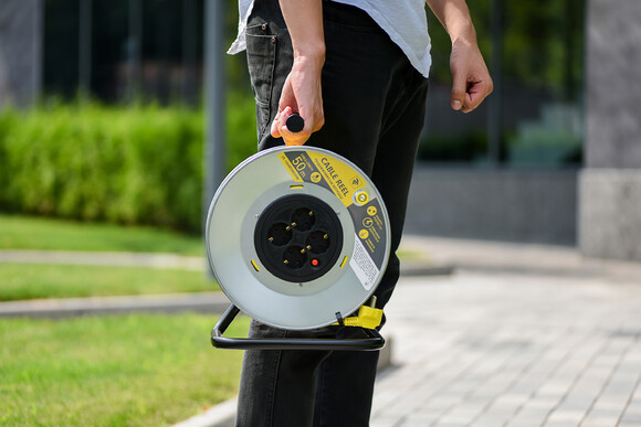 Сетевой удлинитель 2Е 4XSchuko на катушке ІР20" 3G 1.5 мм, 50 м серо-желтый (2E-U04REM50M) изображение 10
