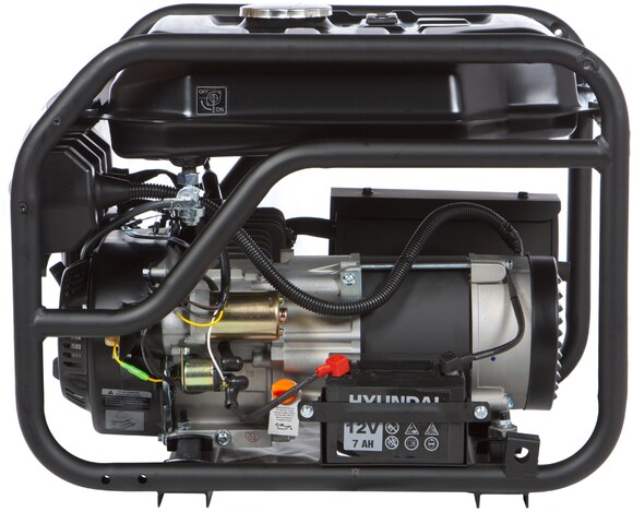 Бензиновый генератор Hyundai HHY 3050FE изображение 6