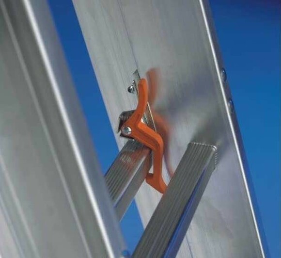 Трехсекционная лестница SVELT EURO E3 3X8 (5,75 m разл.) изображение 2
