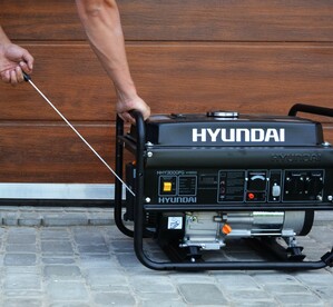 Бензо-газовий генератор Hyundai HHY 3000FG фото 4