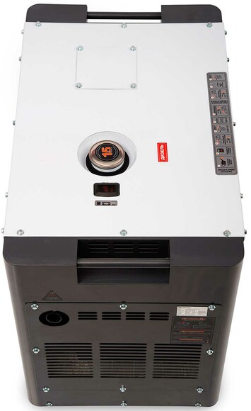 Дизельный генератор Daewoo DDAE 10000DSE-3 (220/380 В) изображение 3