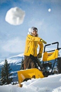 Бензиновый снегоуборщик Stiga Snow Crystal изображение 2