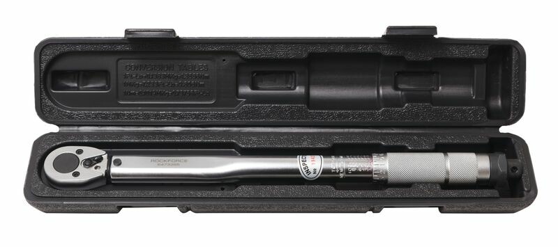 

Ключ динамометрический Rock FORCE 19-110Нм 3/8" RF-6473365