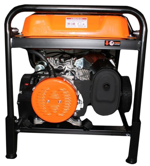 Бензиновый генератор GTM DK7500-L-3 (34064) изображение 3