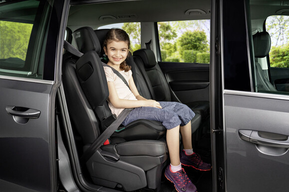 Детское автокресло BRITAX-ROMER KIDFIX M i-SIZE (cosmos black) (2000035128) изображение 13