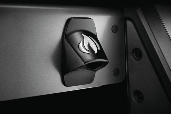 Газовый гриль Napoleon Freestyle 365 с боковой конфоркой Sizzle Zone и дверкой изображение 9