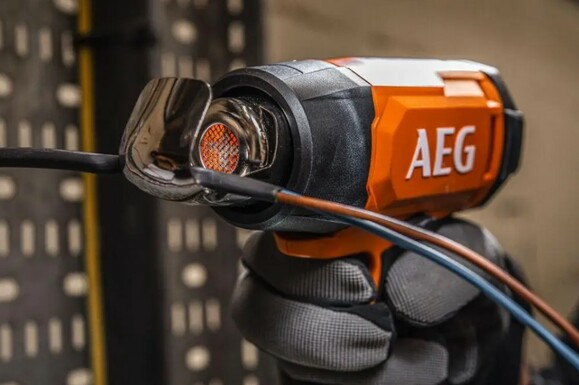 Акумуляторний фен AEG BHG18-0 (4935480972) (без АКБ та ЗП) фото 4