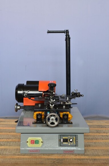 Верстат для загострення стрічкових пил FDB Maschinen MF1107 фото 3