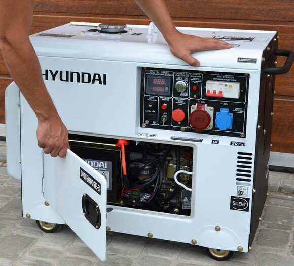 Дизельний генератор Hyundai DHY 6000SE-3 фото 10