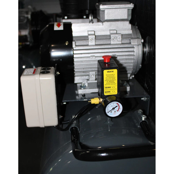 Поршневой воздушный компрессор GTM KCH2090-200L (27157) изображение 5