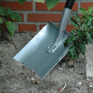 Лопата совковая облегченная Fiskars (132500) изображение 3