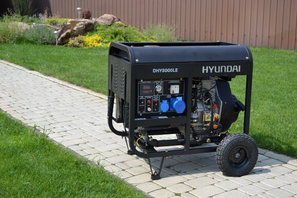 Дизельный генератор Hyundai DHY 8000LE изображение 9