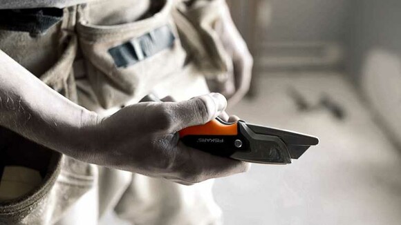 Нож с фиксированным лезвием Fiskars Pro CarbonMax (1027222) изображение 6