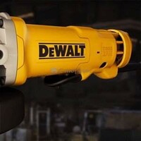 Особенности DeWalt DWE490 1