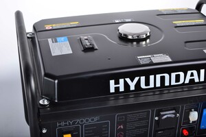 Бензиновий генератор Hyundai HHY 7000F фото 6