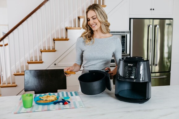 Мультипечь Ninja Air Fryer (AF100EU) изображение 5