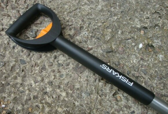 Лопата телескопическая с закруглённым лезвием Fiskars SmartFit 131310 (1000620) изображение 7