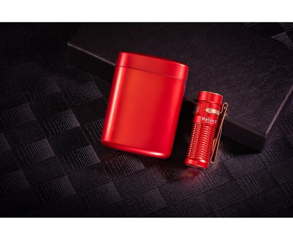 Ліхтар Olight Baton 3 Premium Edition Red (2370.33.24) фото 11