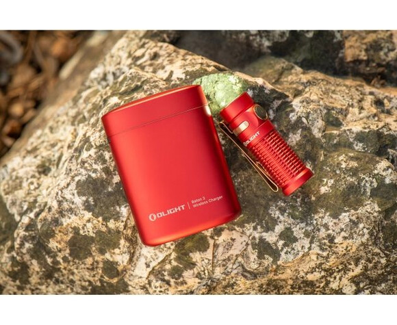 Ліхтар Olight Baton 3 Premium Edition Red (2370.33.24) фото 17