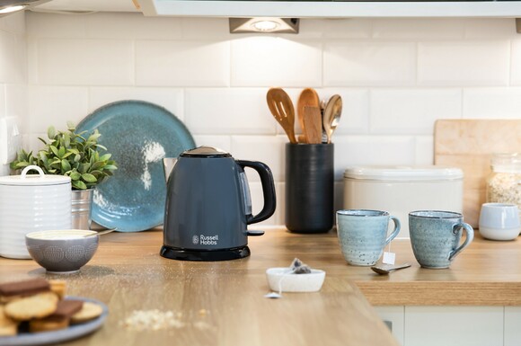 Электрочайник Russell Hobbs Colours Plus Mini (24993-70) изображение 8