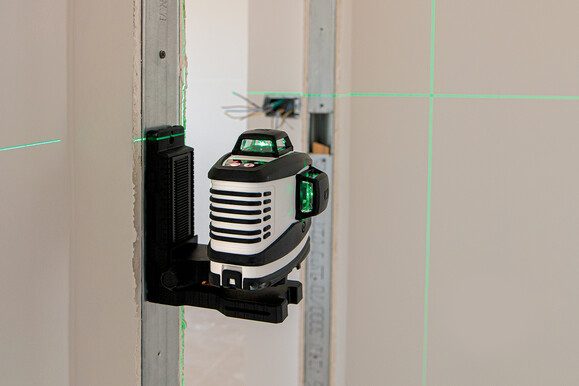 Лазерный уровень зеленый 3D в кейсе Kapro 883G изображение 4