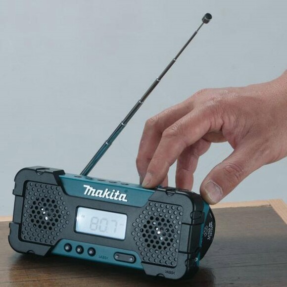 Аккумуляторный радиоприемник Makita MR051 (без аккумулятора и ЗУ) изображение 3