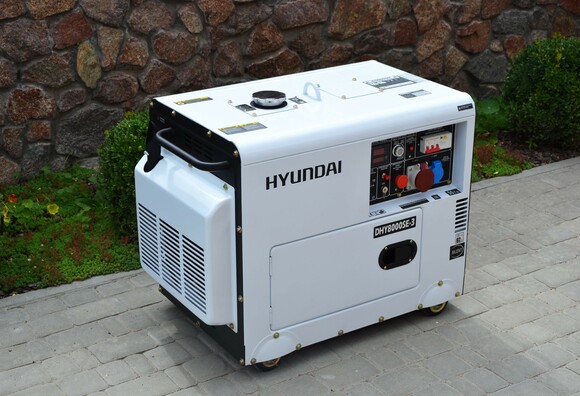 Дизельный генератор Hyundai DHY 8000SE-3 изображение 6