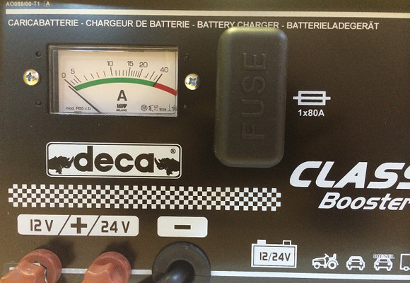 Пуско-зарядное устройство Deca Class Booster 220A изображение 4
