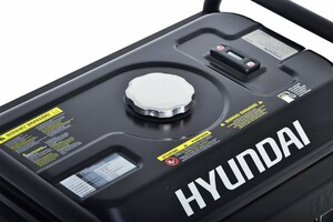 Бензиновий генератор Hyundai HHY 3010F фото 6