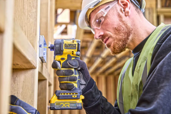 Аккумуляторный ударный шуруповерт DeWALT DCF870E2T изображение 12