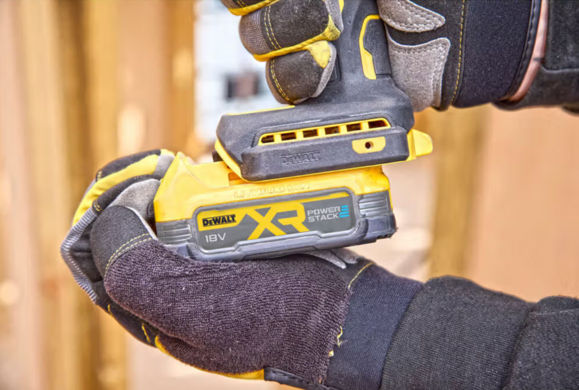 Аккумуляторный ударный шуруповерт DeWALT DCF870E2T изображение 10