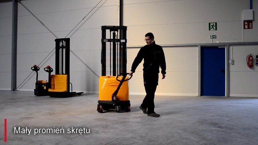 Półelektryczny masztowy wózek paletowy B1030 CORMAK | Semi-Electric Mast Pallet Jack